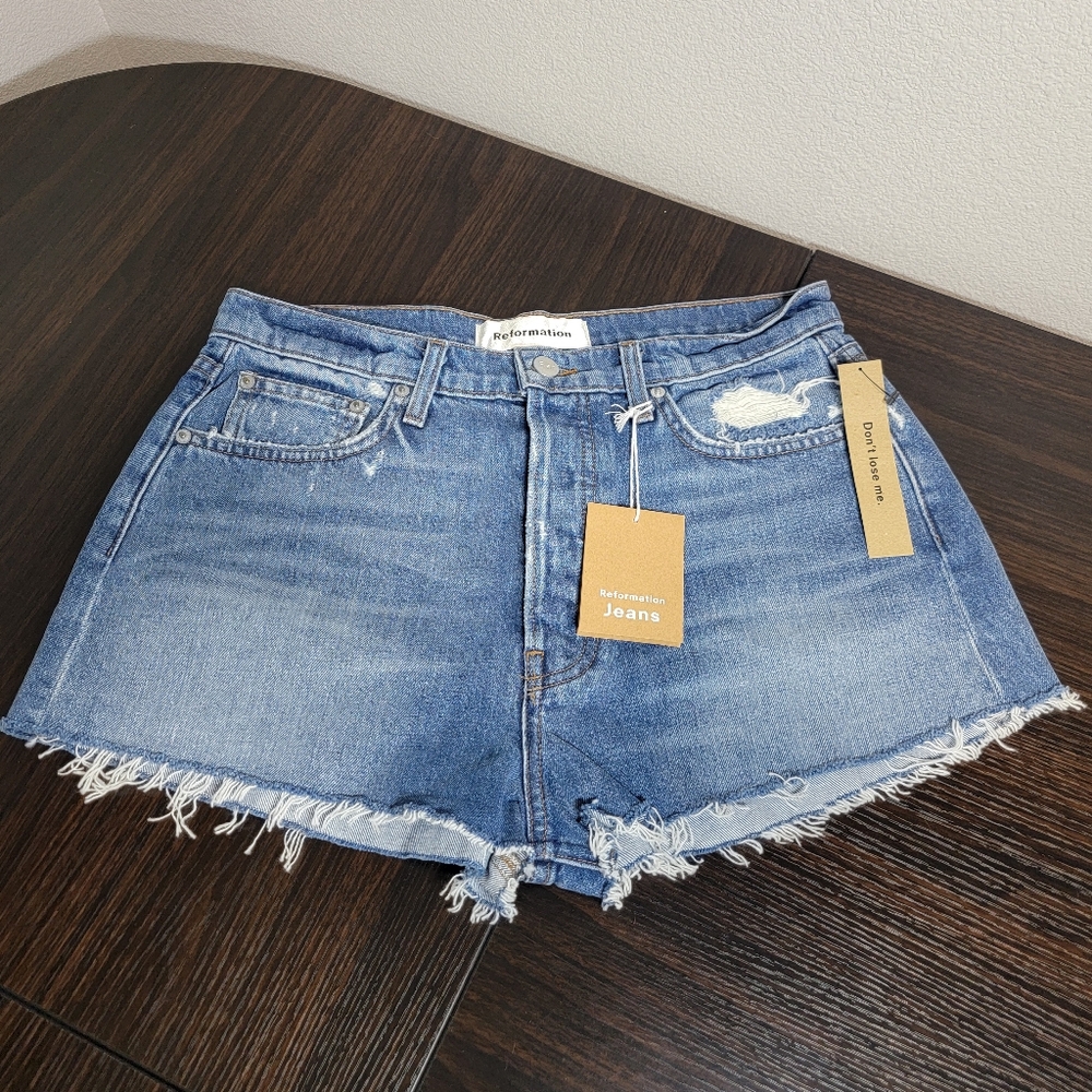 NWT Reformation Dixie jean shorts medium button fly - Picture 2 of 7